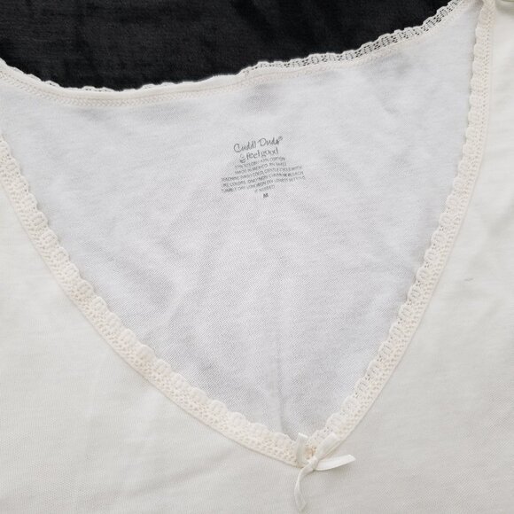 (NWOT) Cuddl Duds Women's Soft-wear Lace-Edge V-Neck Tops (Size Medium) - Picture 8 of 13